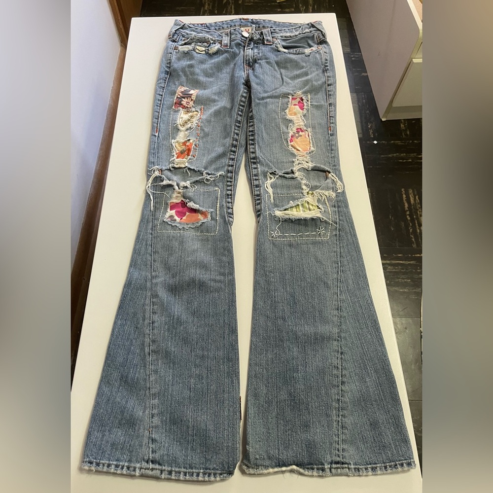 True Religion Women’s Woodstock Destroyed Patched Flared (Size:30)